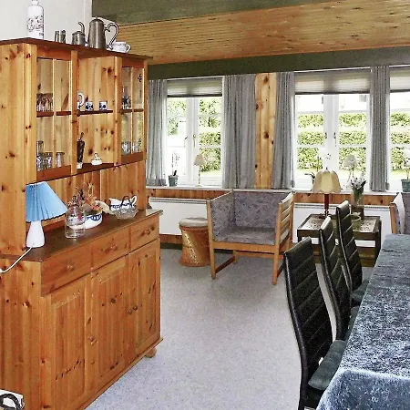 Semesterbostad Holiday Home Kastanievej Broager
