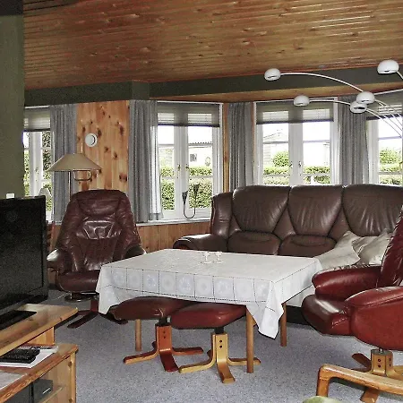 Holiday Home Kastanievej Semesterbostad Broager