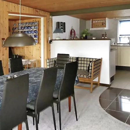 Semesterbostad Holiday Home Kastanievej Broager